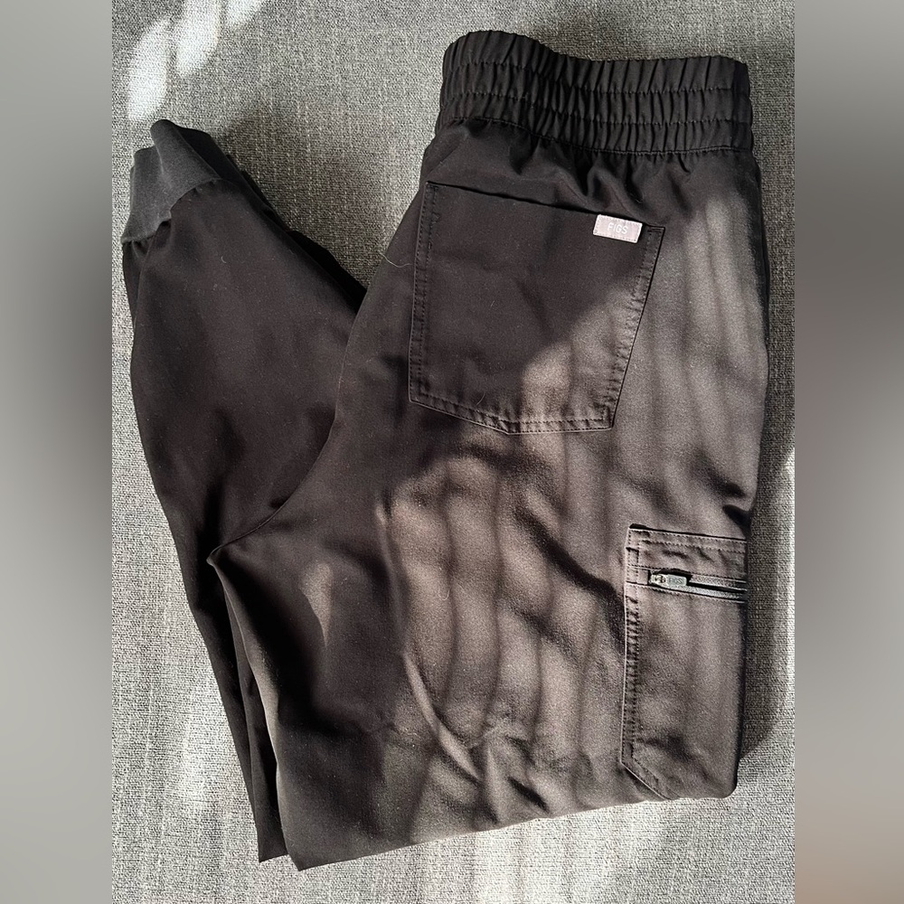 FIGS Black Technical Collection Scrub Pants XL